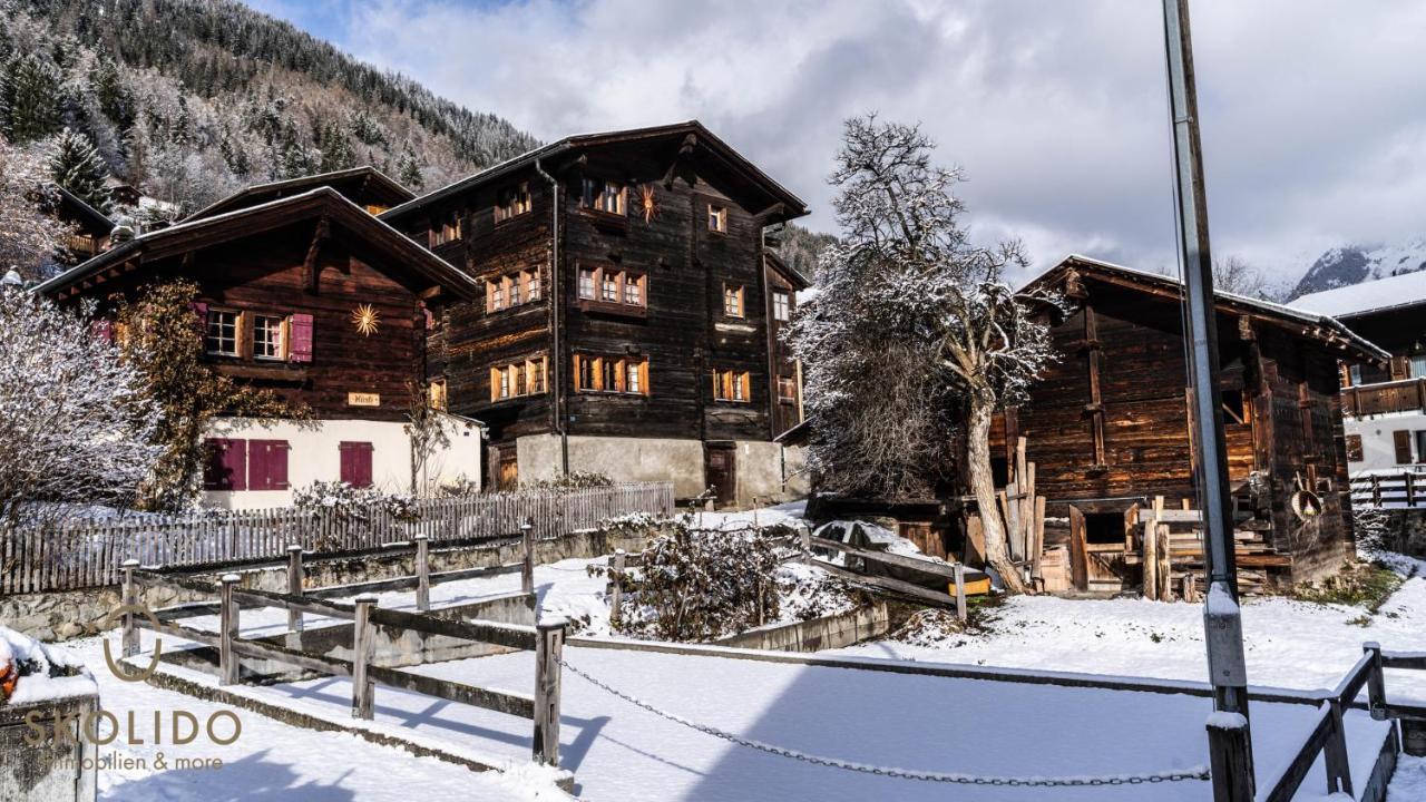 Heimeliges Walliserhaus Fiesch Exterior photo